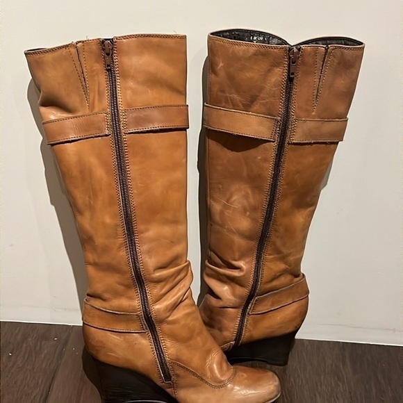 Women’s Call It Spring Women Boots Size 7 tan/brown- below the knee wedge - Picture 7 of 9